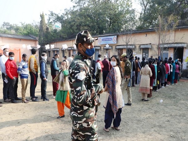Voting for the fourth phase of Uttar Pradesh Assembly elections underway