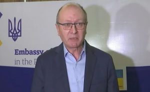 s8ni7ss4_ukraine-envoy-_625x300_24_February_22