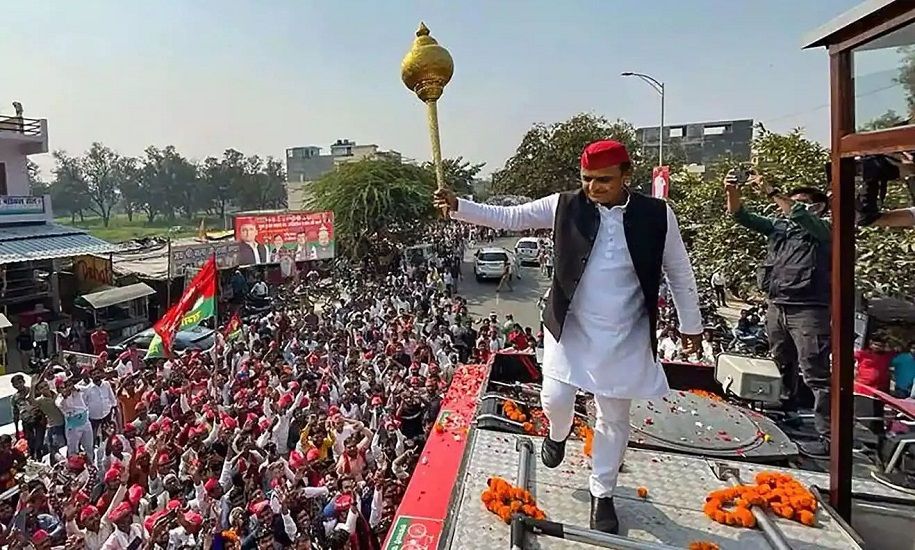 1458606-akhilesh-200
