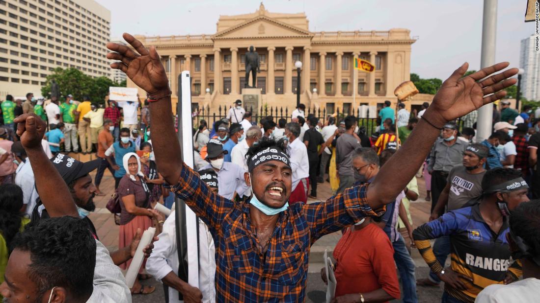 220329041555-sri-lanka-protest-file-03152022-super-169