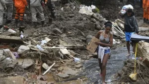 ccut4e3o_brazil-landslide-afp-650_625x300_03_April_22