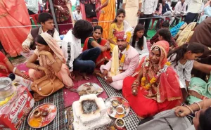5lndmhq8_khargone-wedding_625x300_04_May_22